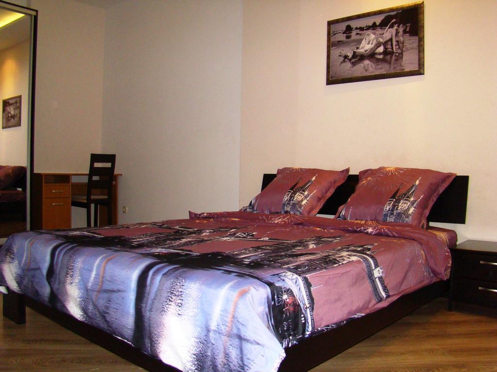Pleasure Apartment Near Center Of Odessa المظهر الخارجي الصورة