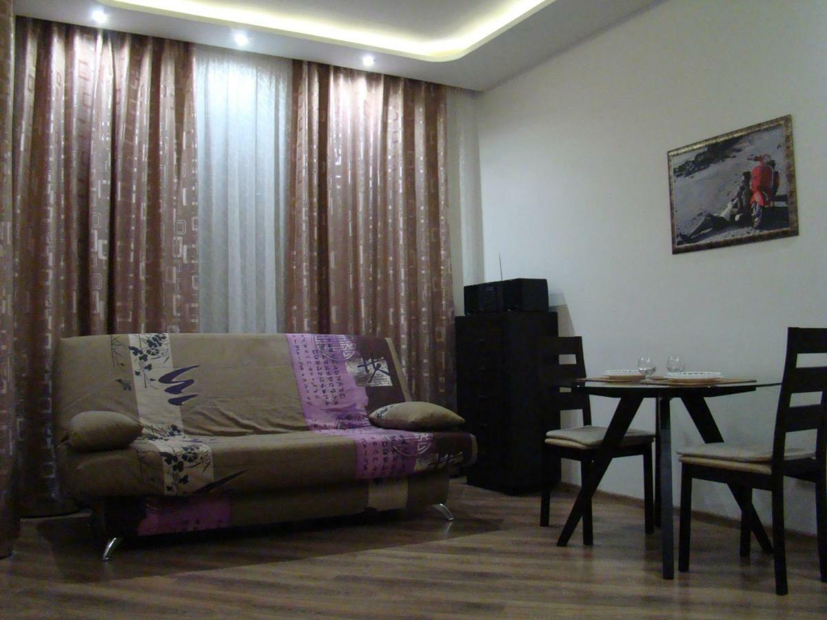 Pleasure Apartment Near Center Of Odessa المظهر الخارجي الصورة
